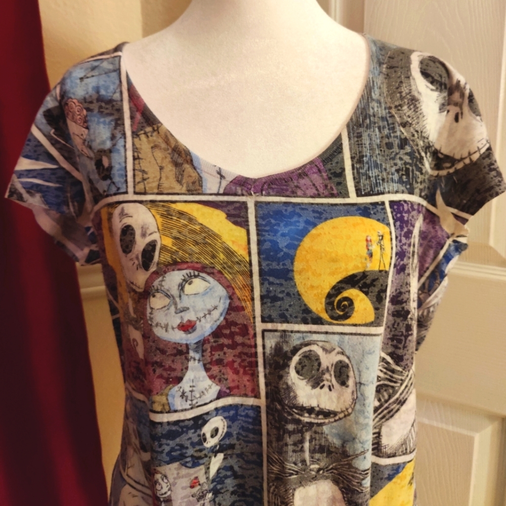 The Nightmare Before Christmas Fitted  V-Neck - Picture 2 of 3